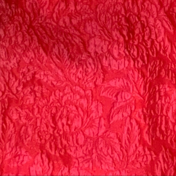 BCBGMAXAZRIA RED FLORAL EMBOSSED STRAPLESS COCKTAIL PARTY DRESS - Picture 3 of 7